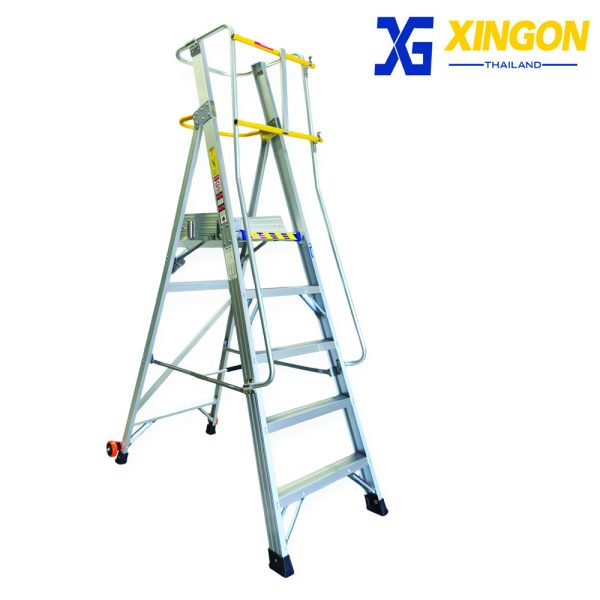 บันไดแพลตฟอร์ม อลูมิเนียม5ฟุตมีราวจับและกันตก XG-152A5